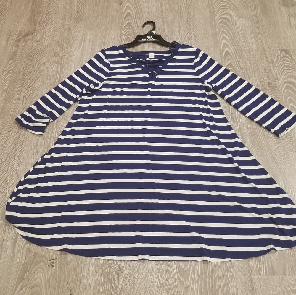 Horizontal stripe t-shirt dress
